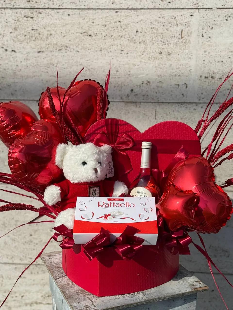 "Romantic" box | ծաղիկներ, ծաղկեպսակներ, բույսեր Երևան