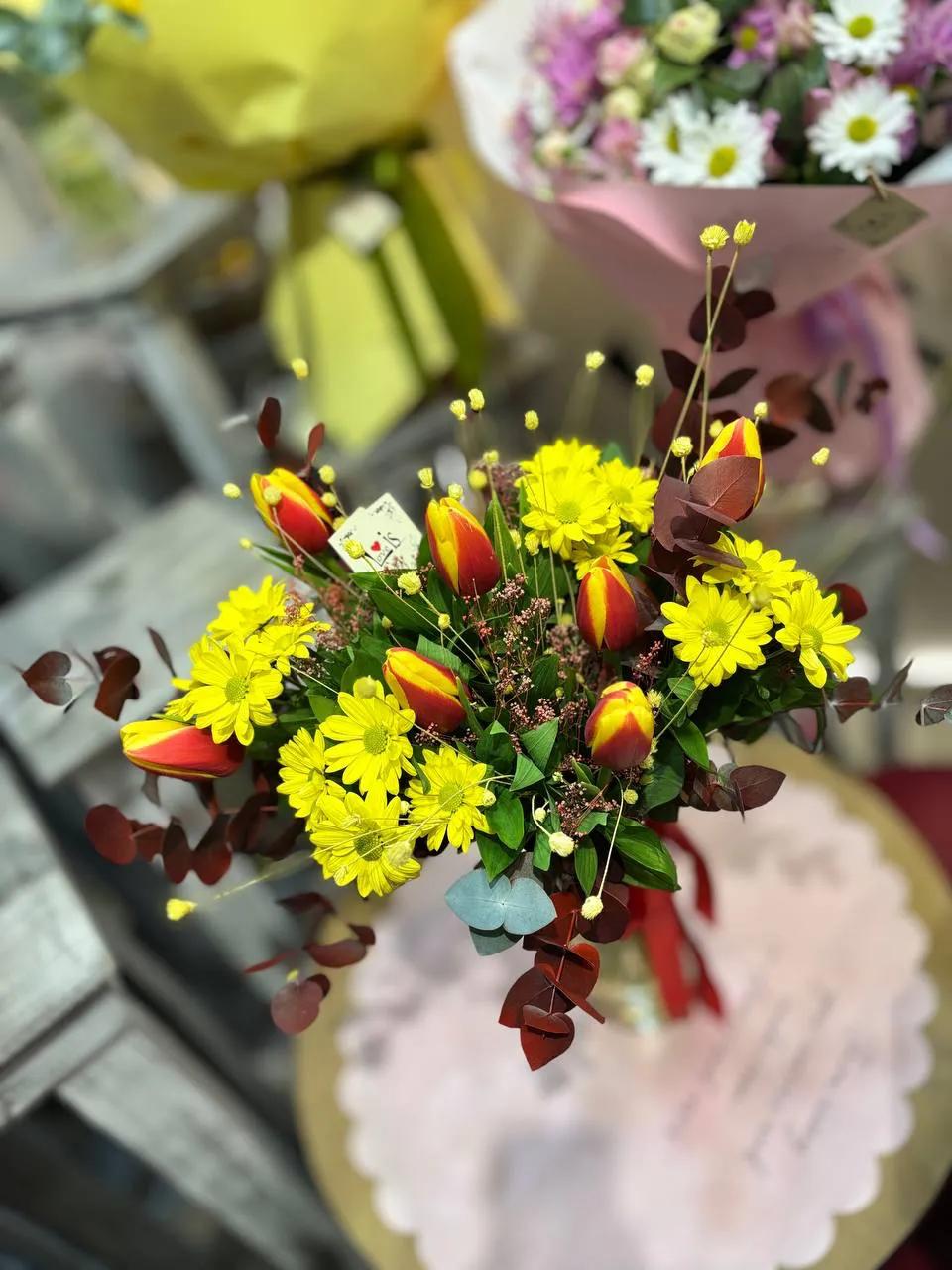 Bright bunch | ծաղիկների առաքում Երևանում