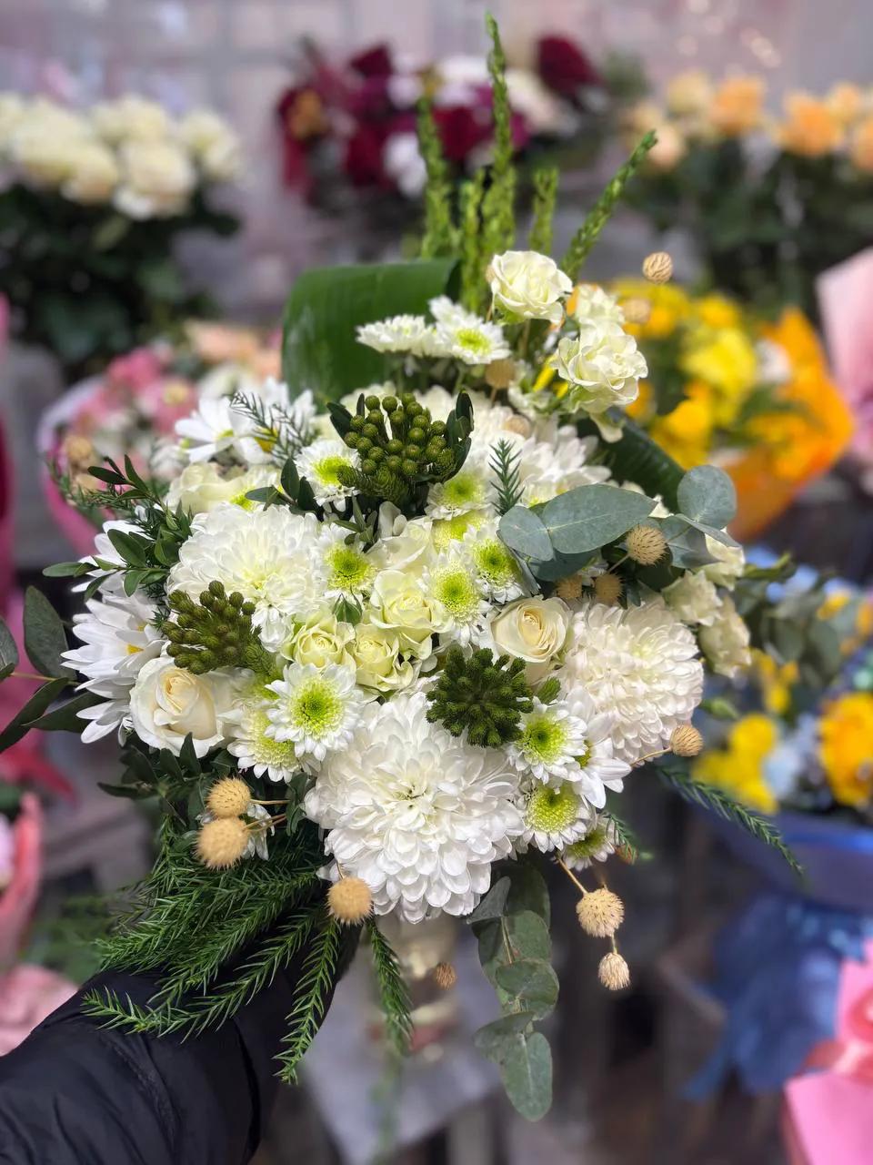 An elegant bouquet | ծաղիկների առաքում Երևանում