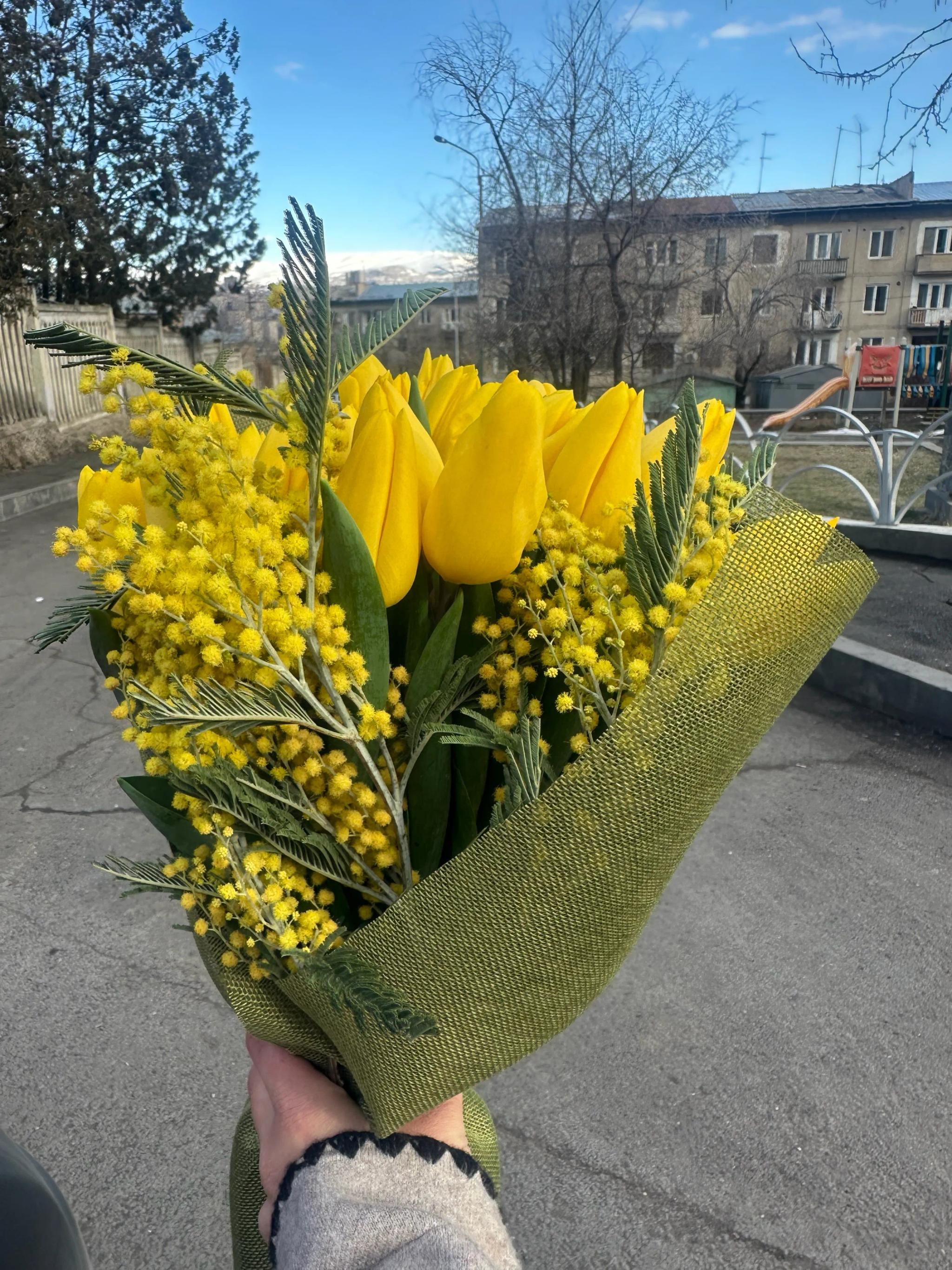 Желтая связка | ծաղիկներ, ծաղկեպսակներ, բույսեր Երևան
