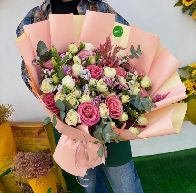 Bunch "Mix of Roses" | ծաղիկների առաքում Երևանում