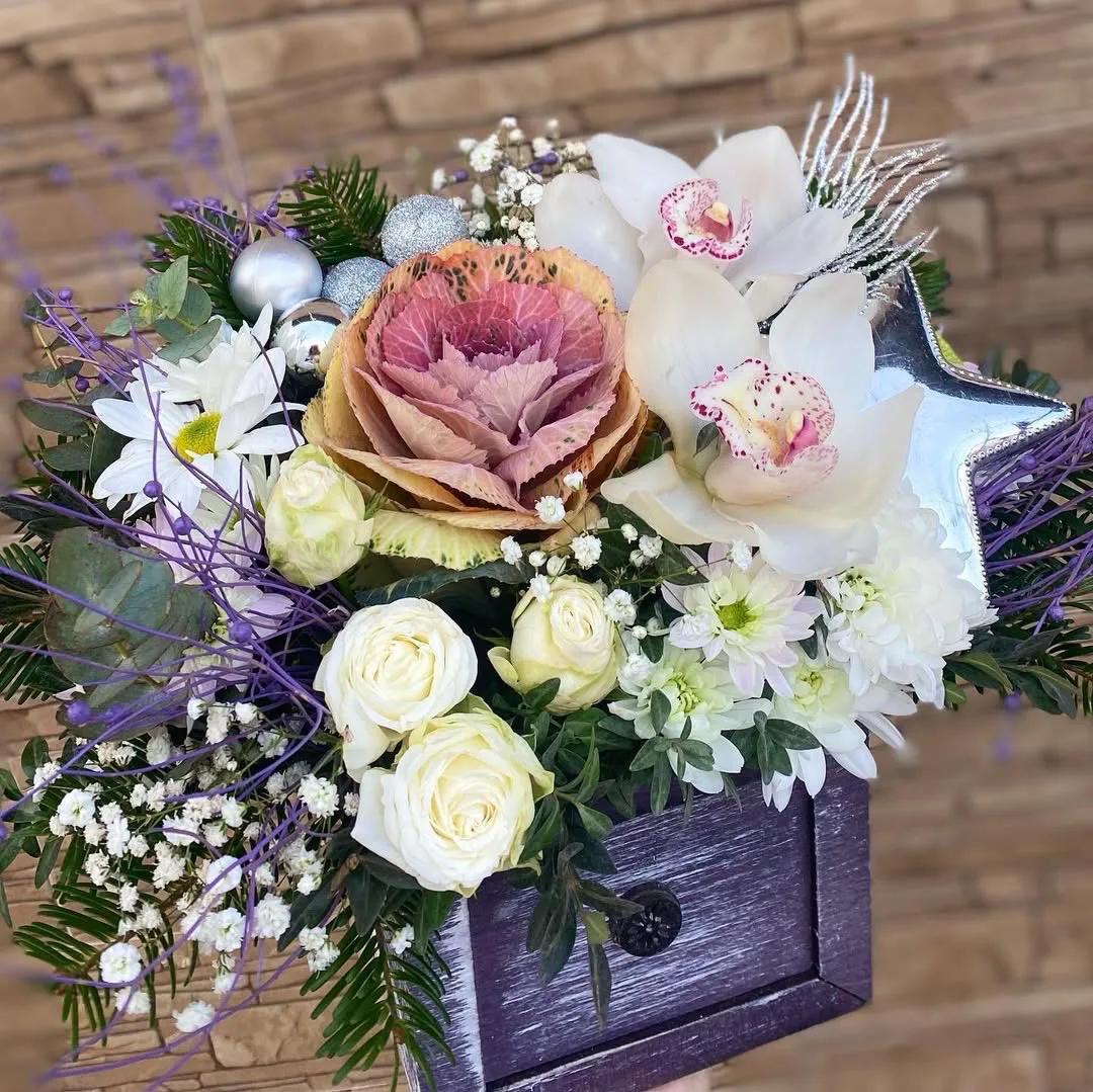Floral mix in a box | ծաղիկների առաքում Երևանում