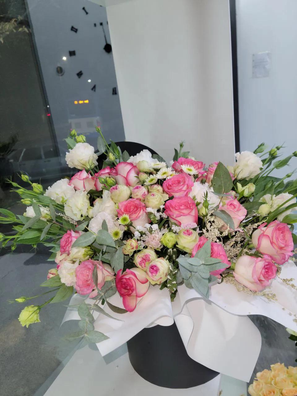Flowers in a box | ծաղիկների առաքում Երևանում