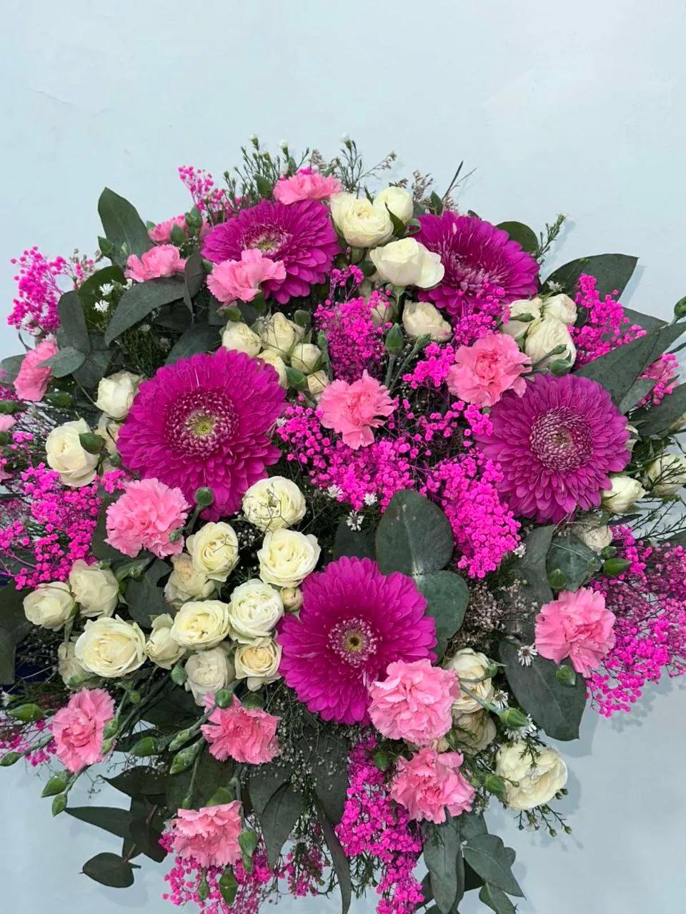 Floral composition | ծաղիկների առաքում Երևանում