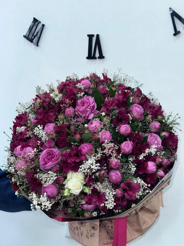 A luxurious bouquet | ծաղիկների առաքում Երևանում