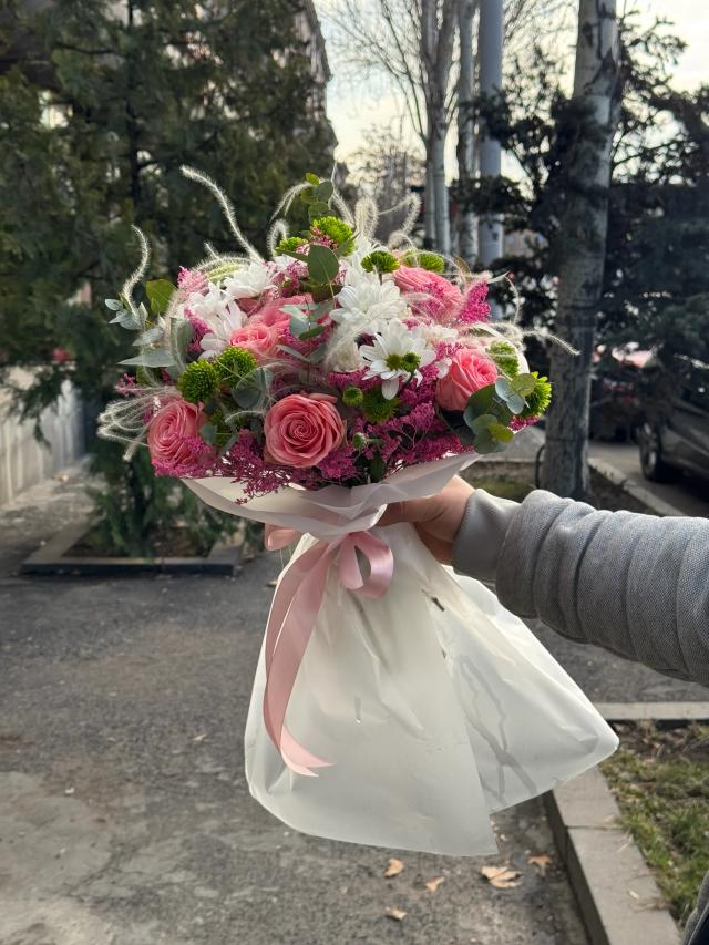 Элегантный букет | ծաղիկների առաքում Երևանում