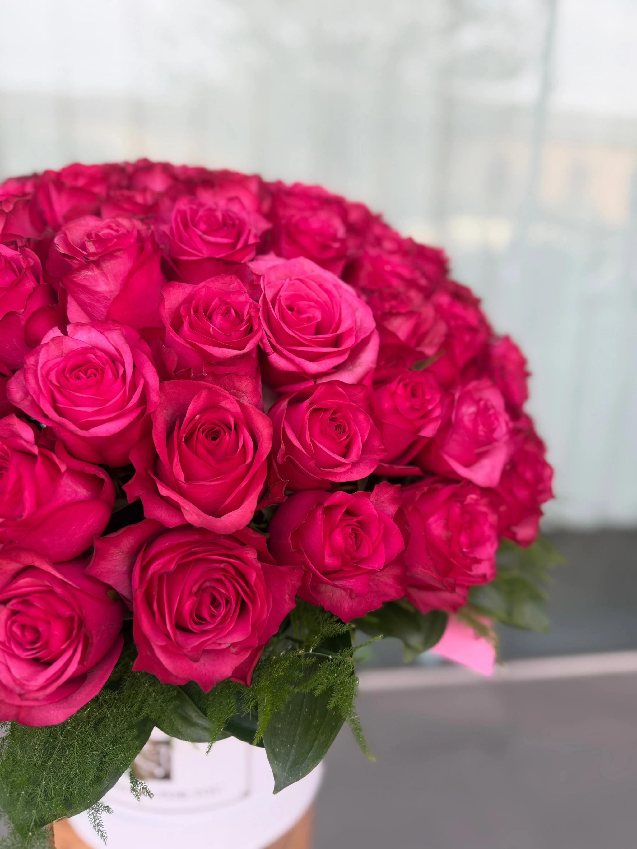Roses in a box | ծաղիկներ, ծաղկեպսակներ, բույսեր Երևան Roses in a box | ծաղիկներ, ծաղկեպսակներ, բույսեր Երևան