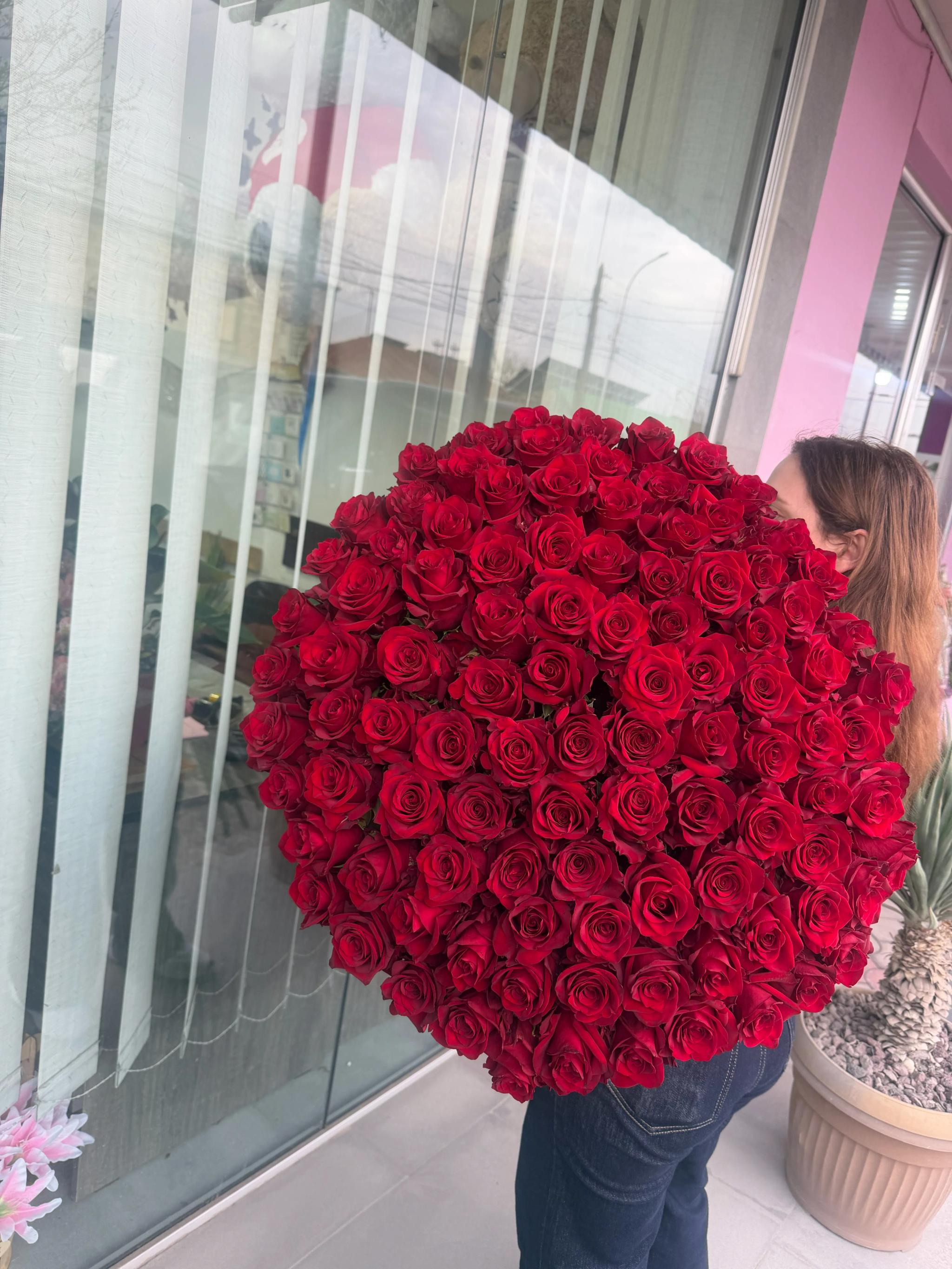 101 Bunch of Red Roses | ծաղիկներ, ծաղկեպսակներ, բույսեր Երևան 101 Bunch of Red Roses | ծաղիկներ, ծաղկեպսակներ, բույսեր Երևան